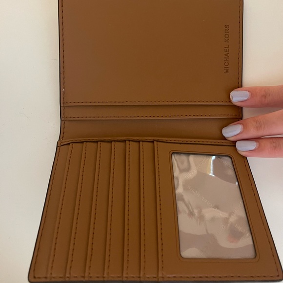Michael Kors Passport Holder/ Wallet - Picture 2 of 2